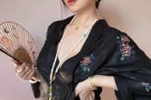 知名励志网红塌房困苦人设都是假的曾劝未成年女孩从事灰色行业