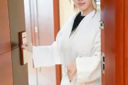 女星张钰事件：为揭秘娱乐圈潜规则收藏20盘录像带波及30位导演