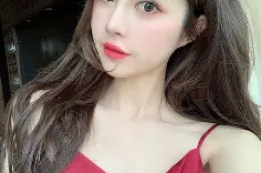 知名女网红翻车每天收入几万礼物却被曝光是AI生成的人物